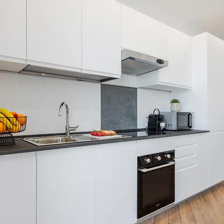 Old Port Luxury Apartment Palermo