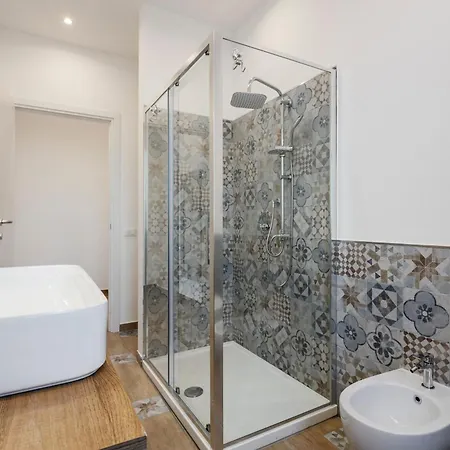 Apartment Old Port Luxury *