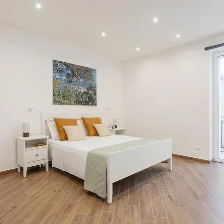 Apartment Old Port Luxury Palermo